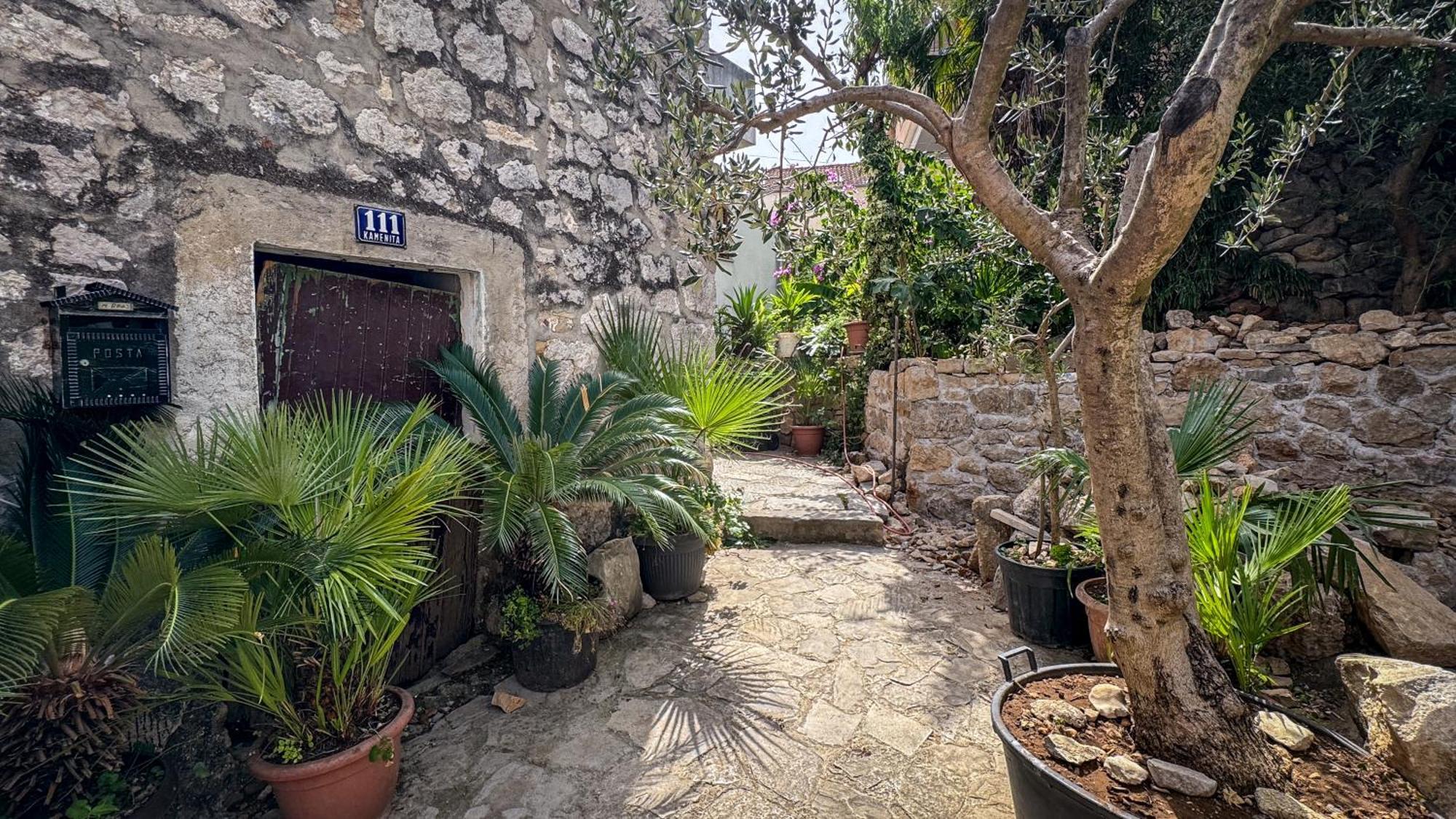 Cozy Guest House Kamenita Split Buitenkant foto